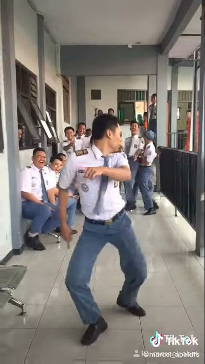 Story wa anak SMA joget tik tok