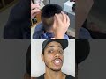 usando peruca