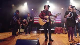 Independence Day 2020 - Ambassador Tantowi Yahya and the Levin Band 'Achy Breaky Heart'