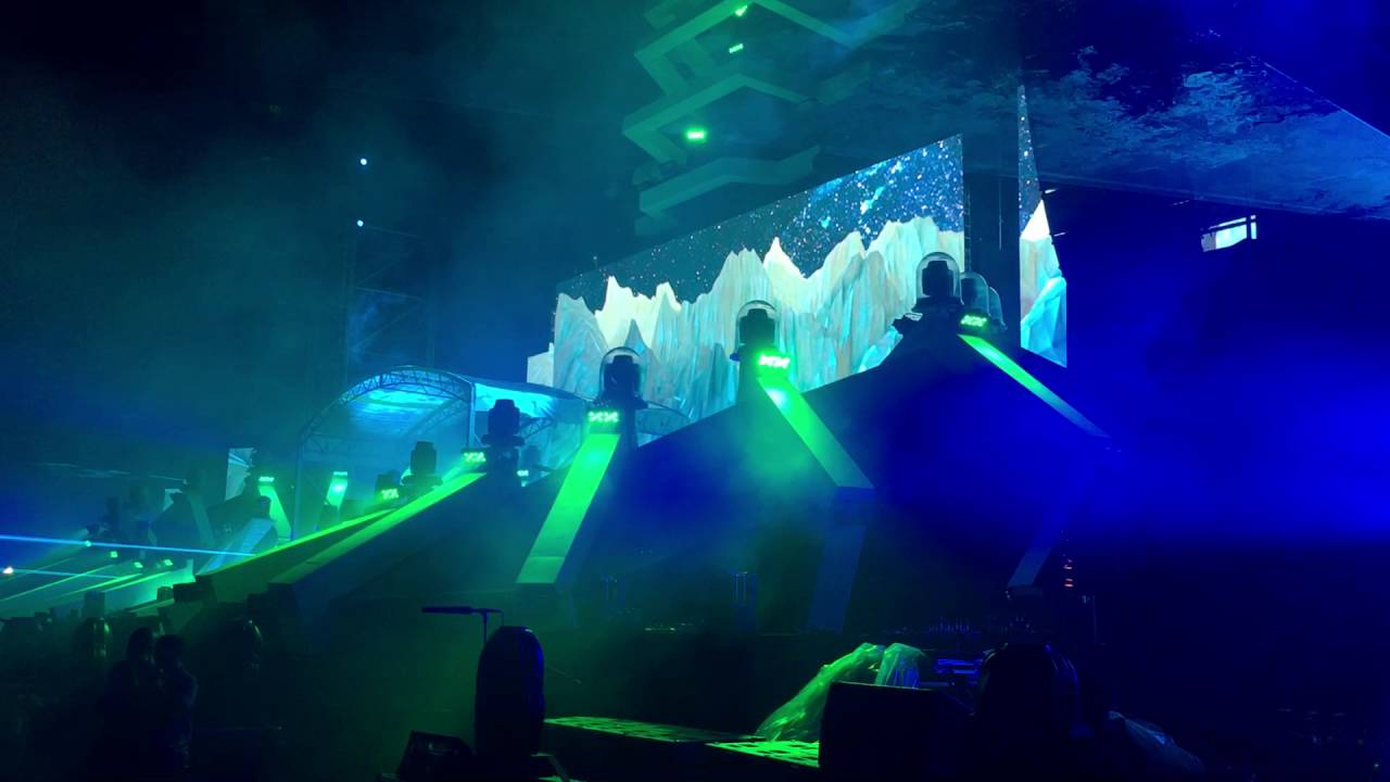 Porter Robinson EZoo 2016