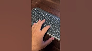 Automatically Blend Photos in Photoshop! #Shorts