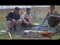"زندگی عشایری: آشپزی در دل طبیعت و چای آتشی با طعم برف🌱🔪🎂"