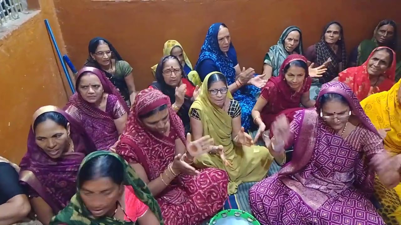 #कान्हा# जन्म ,,🌹🙏🌹🌿💖का बहुत सुंदर भजनप्रस्तुत निमाड़ी में देवकी जन्म  २ की दुखियारी