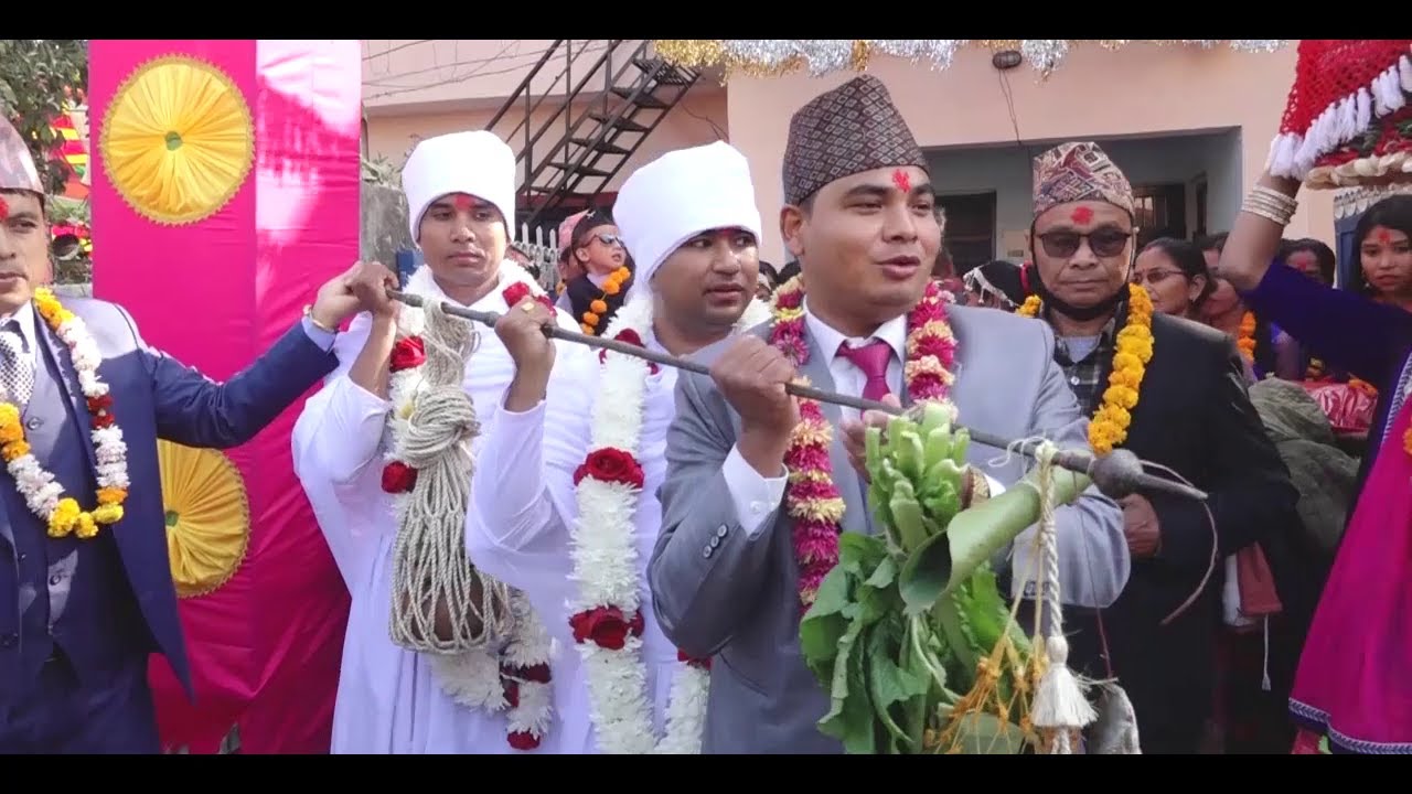 Hamaar Phulariya _थारु समुदाय के भोज म 