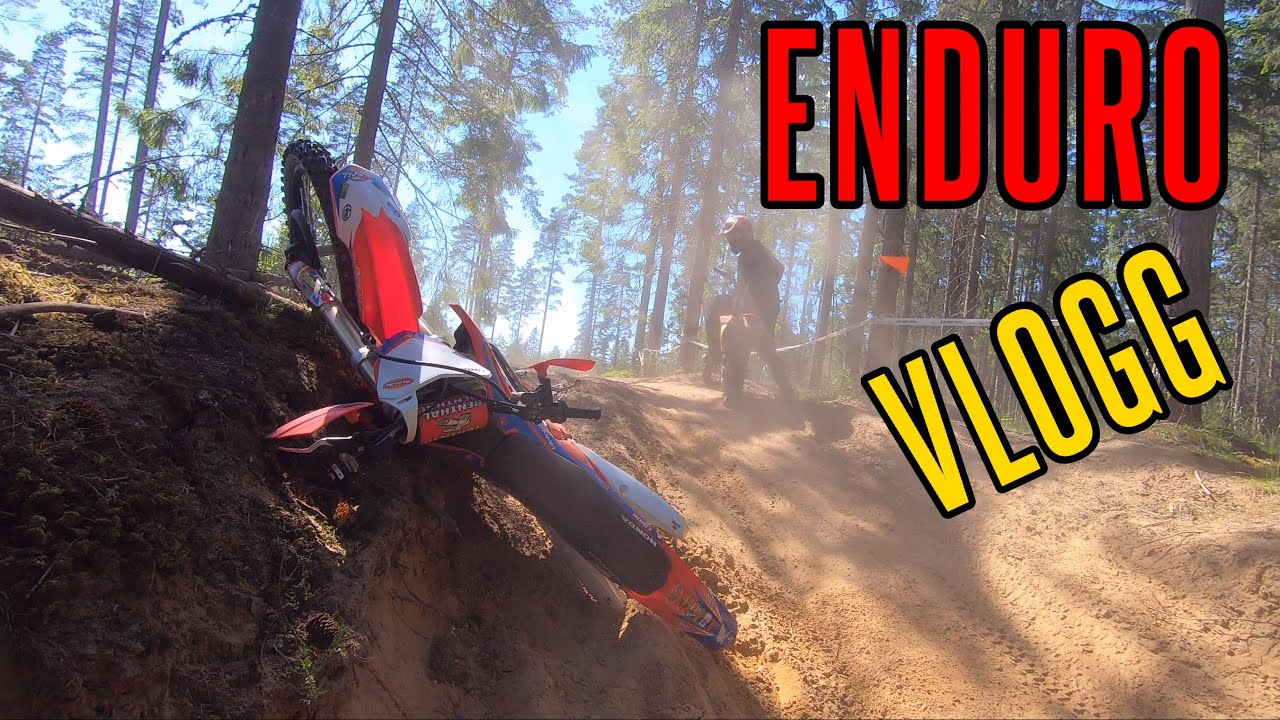 Fet gubbe kör enduro på Norrahammars MK