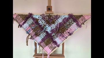 Continuous Strand Bias Weave on a Triangle Loom (Tutorial)