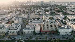 Short flight above South Beach, Miami - DJI Mavic 2 Zoom