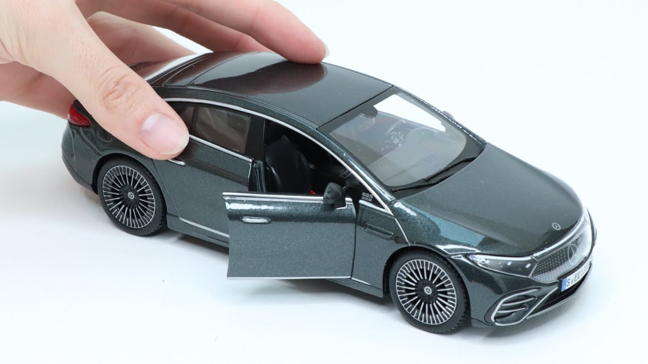Mercedes Benz EQ EQS 1:24 Maisto Pressofuso Grigio – Modellino Auto 32902 - Foto 3