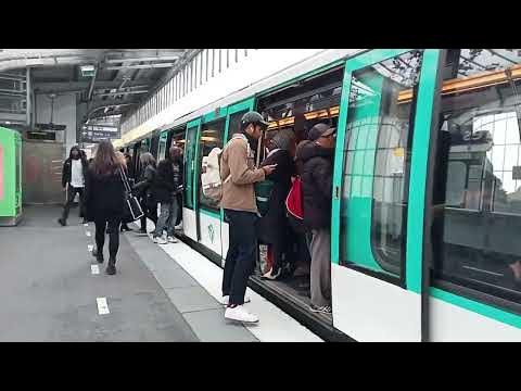 metro Paris France - YouTube