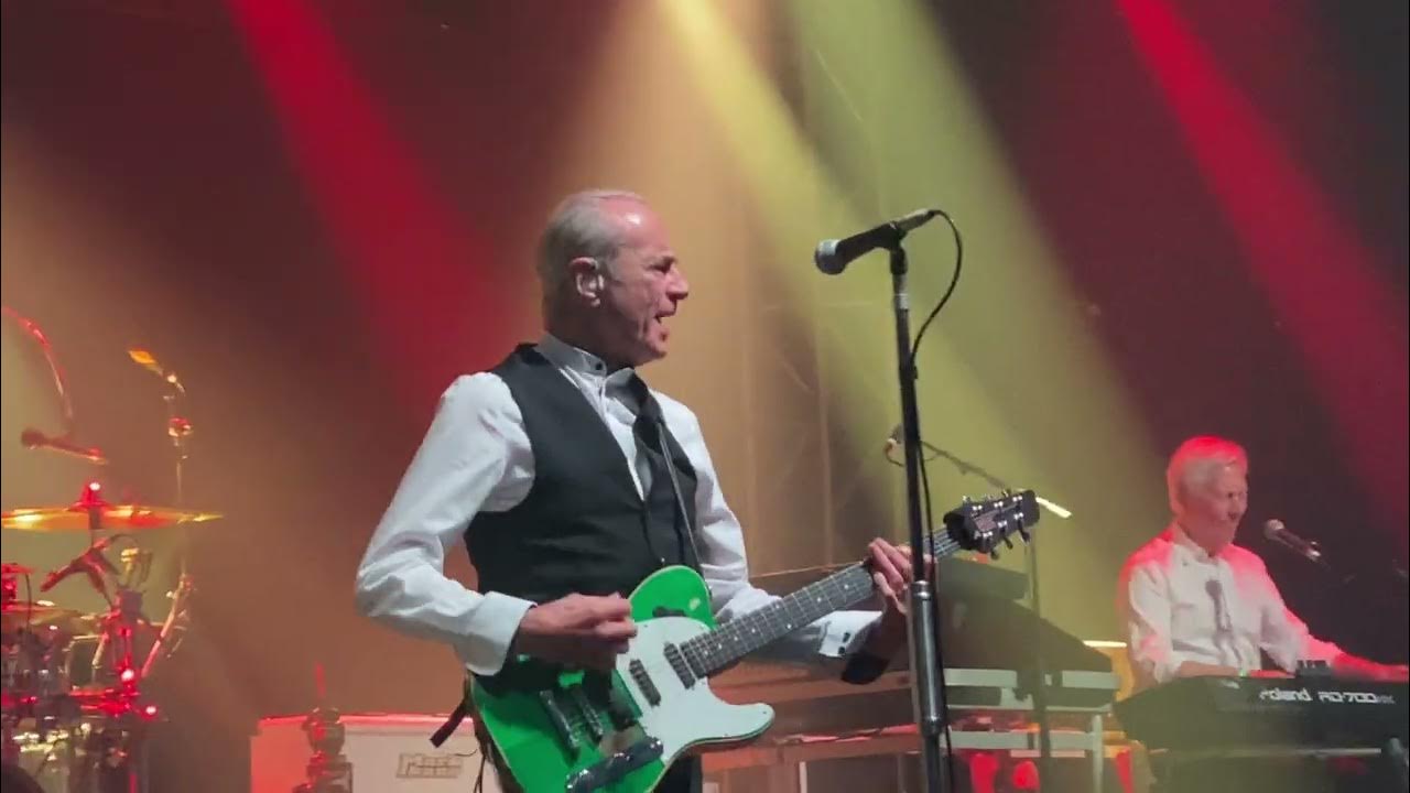 Quo live. Quo live