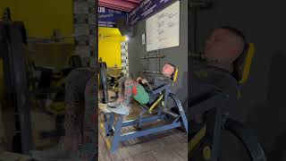 Hip Thrust en máquina