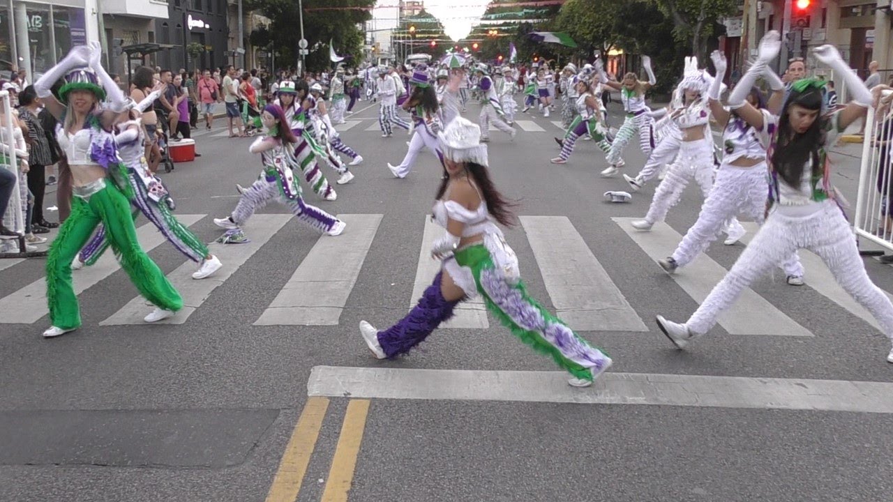 Murga Atrevidos por Costumbre de Palermo corso Matadero carnaval porteño 2024 Bs As