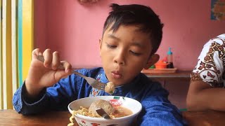 Diwan Lapar Minta Bakso Fikrifadlu