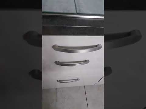 The thing closes itselfs