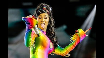 CARDI B Brings Out PARDISON FONTAINE @ Made In America 2019 (Get Up 10, Backin It Up)