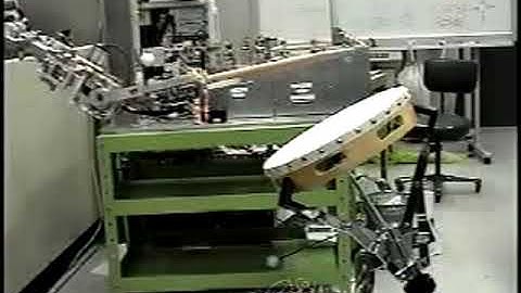 7DOF manipulator driven by 10 tendons with VSAs (1996, 2000; IML)