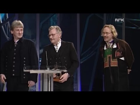 Video: Er blandet avling og husdyrhold kommersielt eller livsopphold?