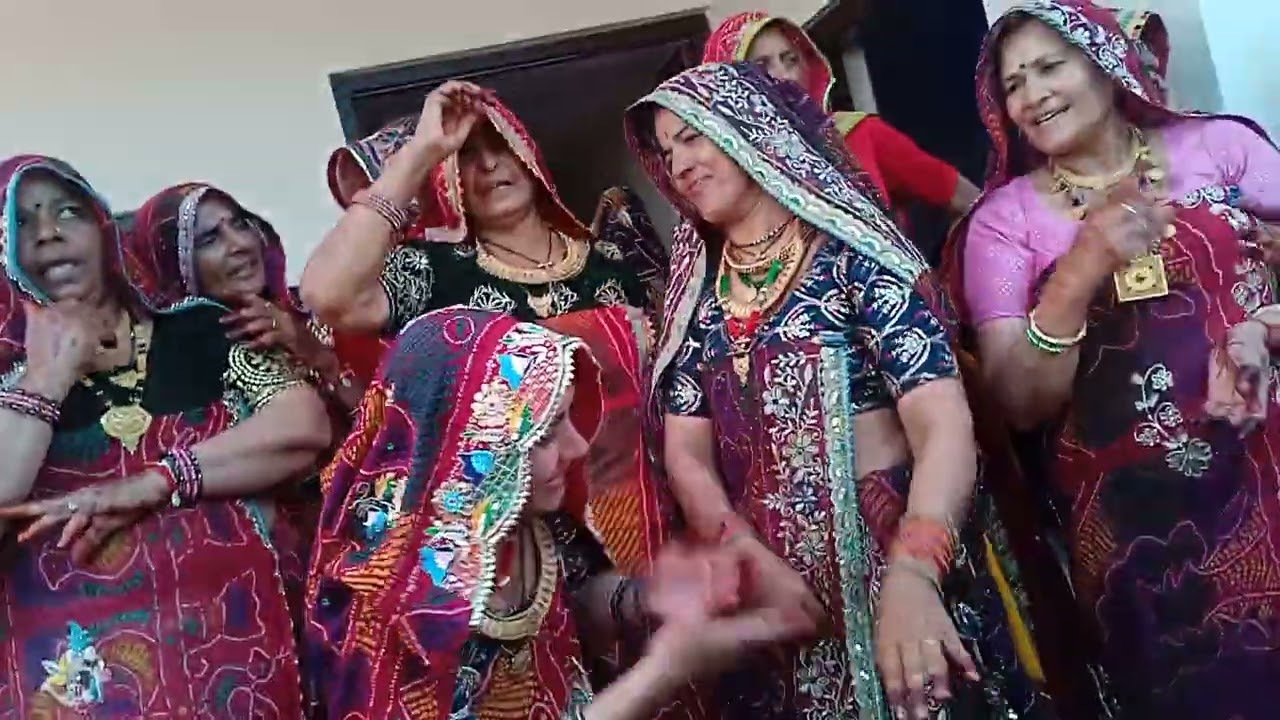 बिरा बहन का बहुत ही प्यारा गीत मंजू गोरा हमारे घर में शादी है भात आया तो गाया गीत