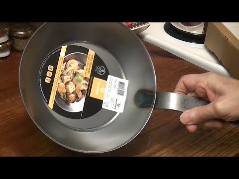 Matfer Carbon Steel Pan: Seasoning Carbon Steel Naturally | The Misen Carbon Steel Pan Returns!