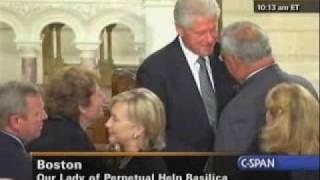 President Obama, Clinton Arrive At Kennedy Funeral Mass