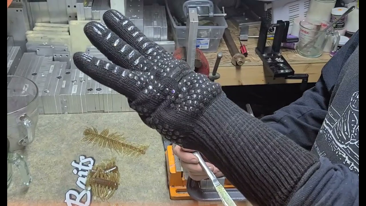 Mudd Butt Baits making some soft plastic fishing baits.