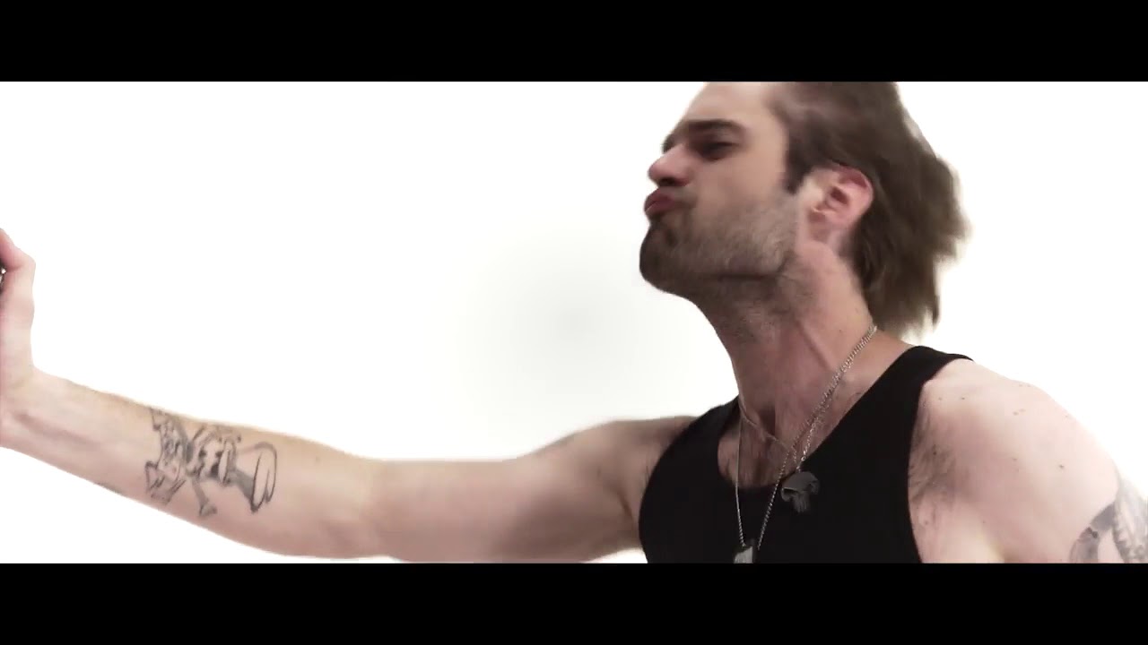 Sleazy Roxx Music video