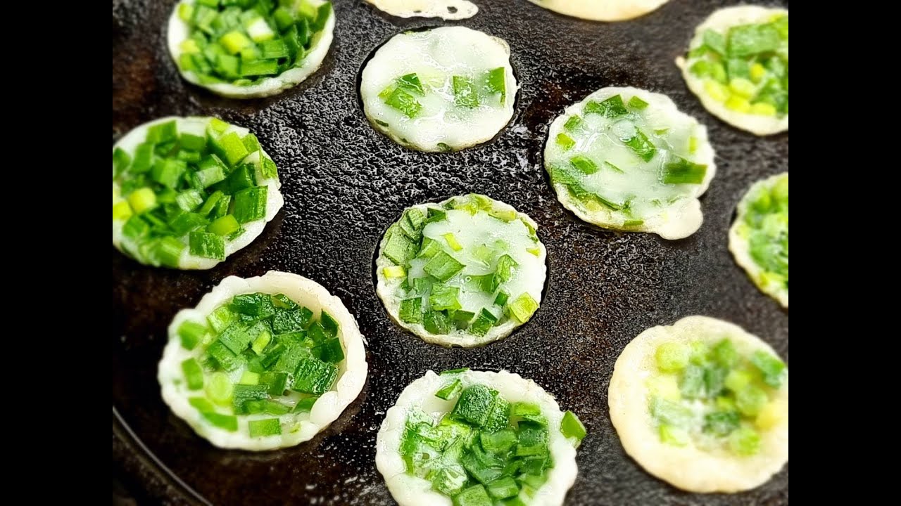 กุ๋ยช่ายครกกรอบ แบบง่าย ๆ  ทำไมทำง่ายจัง !!..#ขนมไทยสร้างรายได้ #ขนมไทยสร้างอาชีพ โทร. 098-014-2609