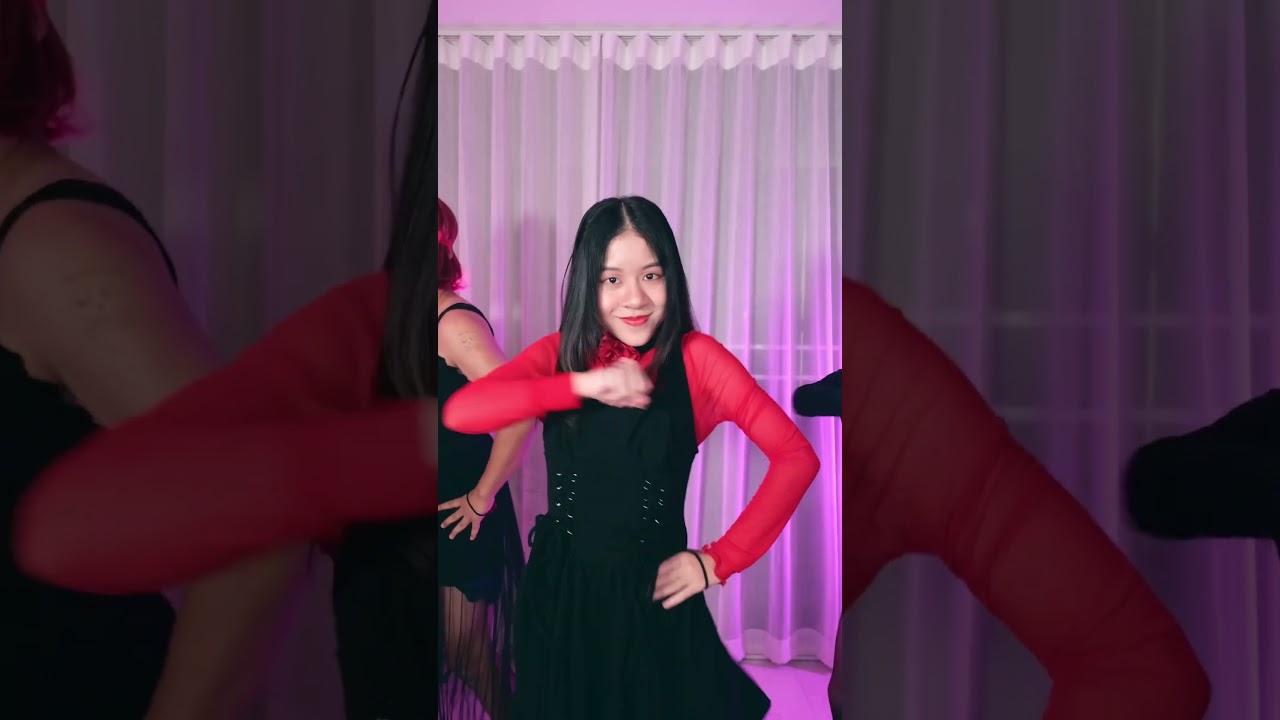 FLOWER - Jisoo🌹 #flower #jisoo #blackpink #shorts