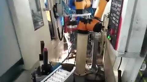 AUBO I5 CNC machine tending