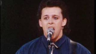 TEARS FOR FEARS BROKEN LIVE 85