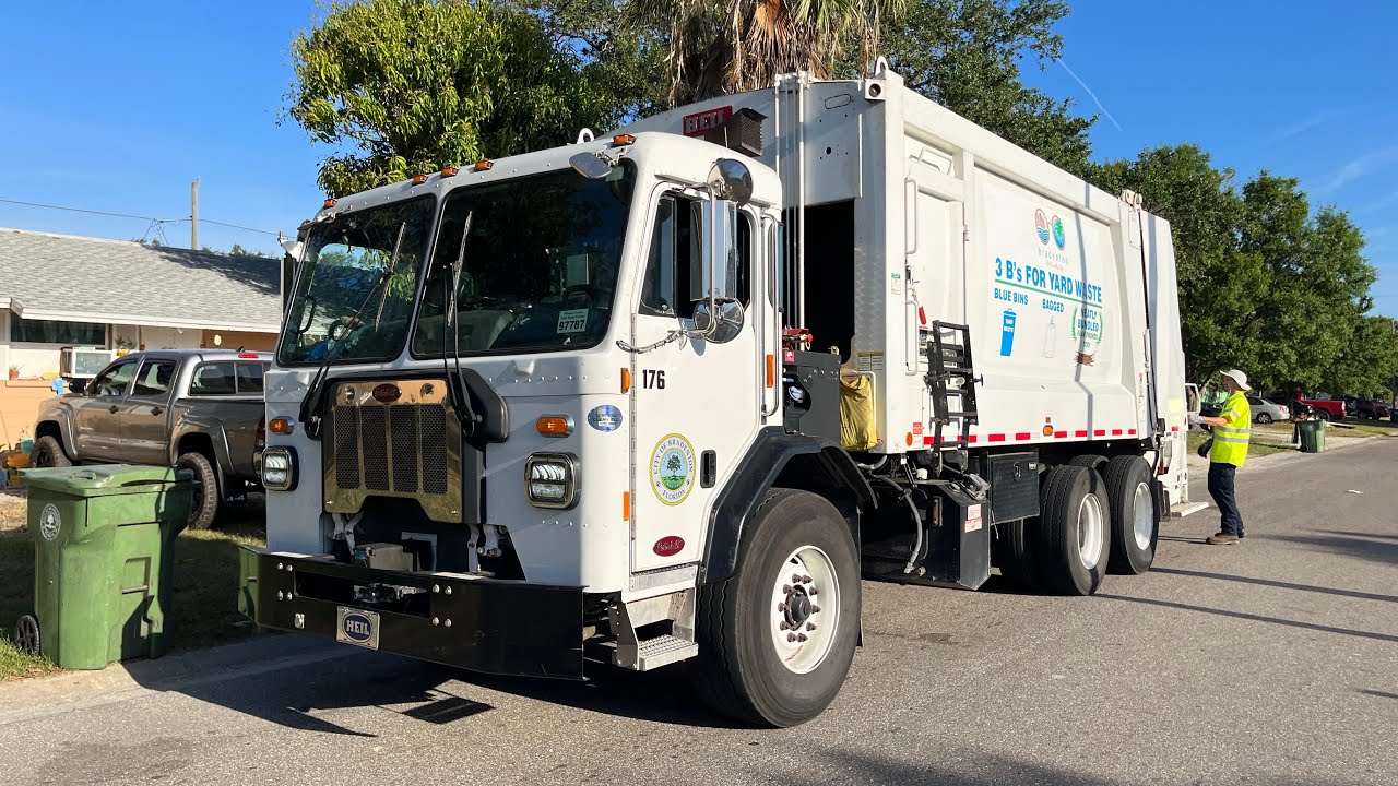 City Of Bradenton Peterbilt 520 Heil Rear Loader Garbage Truck Packing City Of Bradenton Peterbilt 520 Heil Rear Loader Garbage Truck Packing