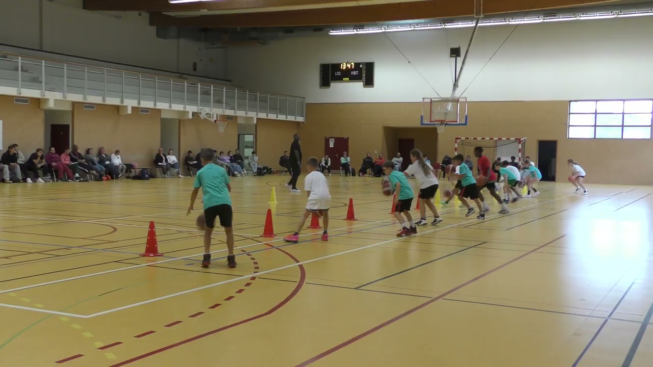 Forum Mini-Basket 2025 - Aisance balle en main - Djaba Akomatsri