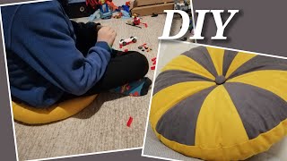 DIY 🌟 Гарна ідея з клаптиків тканини. Подушка-пуф для дитини.