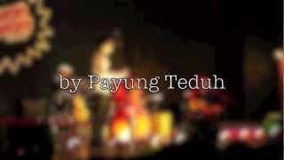 Video thumbnail of "Payung Teduh - Resah"