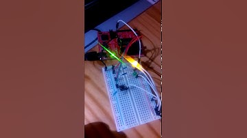 Simple traffic light using an MSP430 launchpad