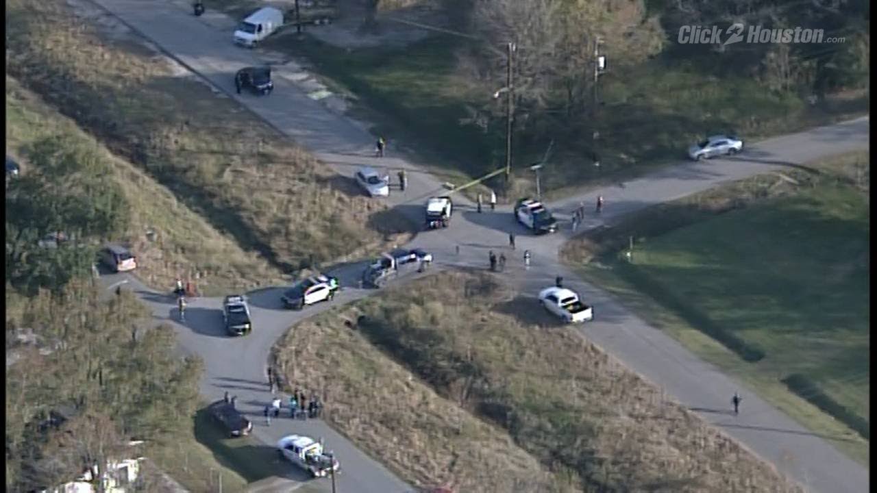 Police chase ends in deadly crash - YouTube
