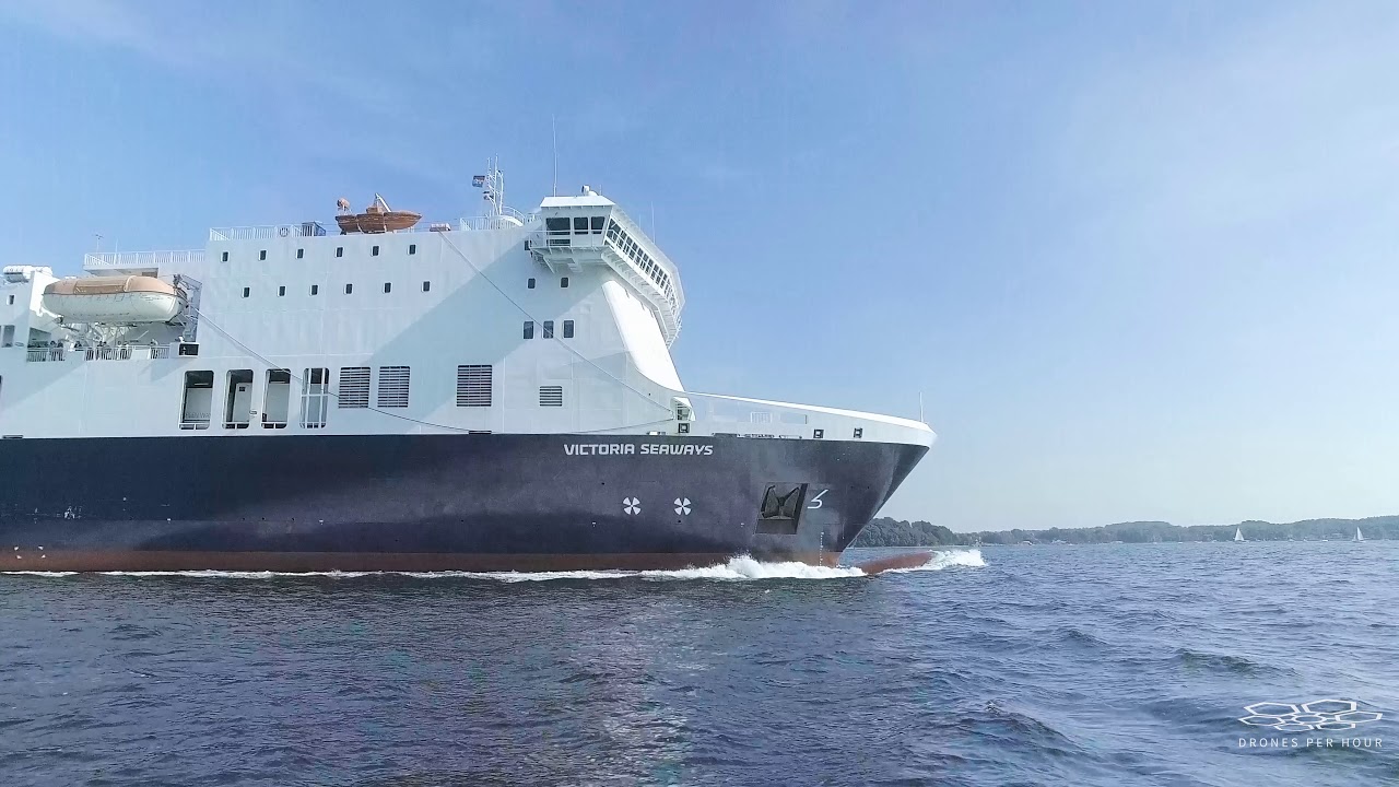 DFDS prāmis VICTORIA SEAWAYS Ķīles ostā (Vācija) | DFDS - YouTube