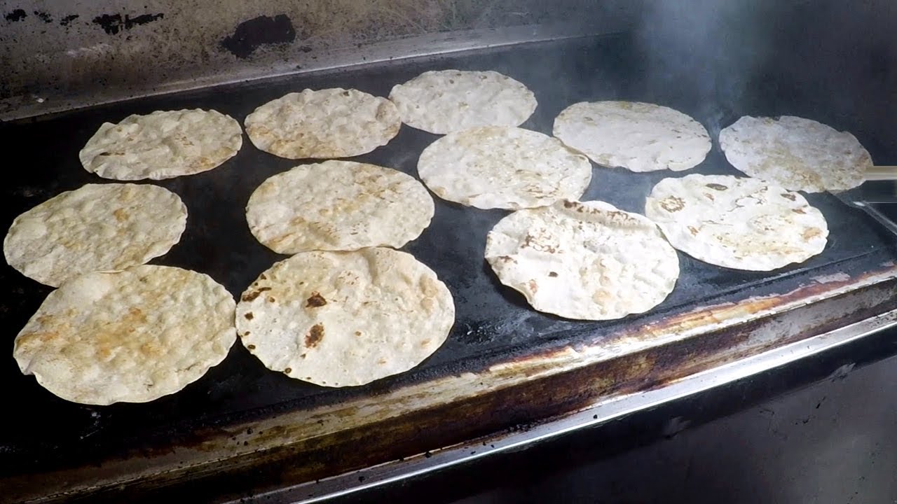 Roti Maker Machine in Hotel - Chapathi Making in india | Street Food