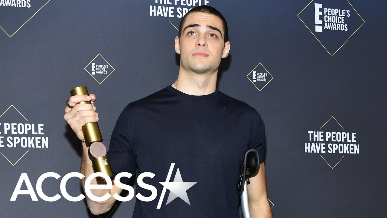 Noah Centineo Uses Leg Brace And Crutch While Accepting People’s Choice Award – Find Out Why!