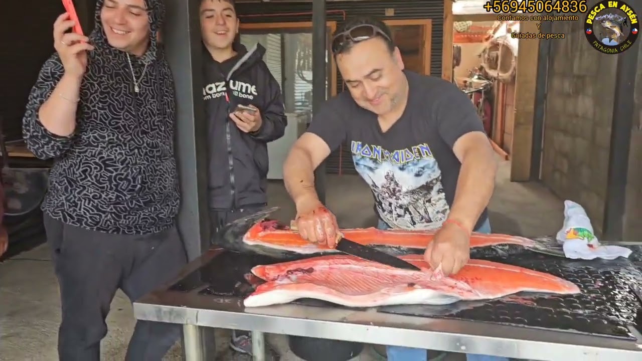 Disfrutando en familia la pesca,del gran salmón Chinook,temporada  2024/2025, en la región de Aysén.