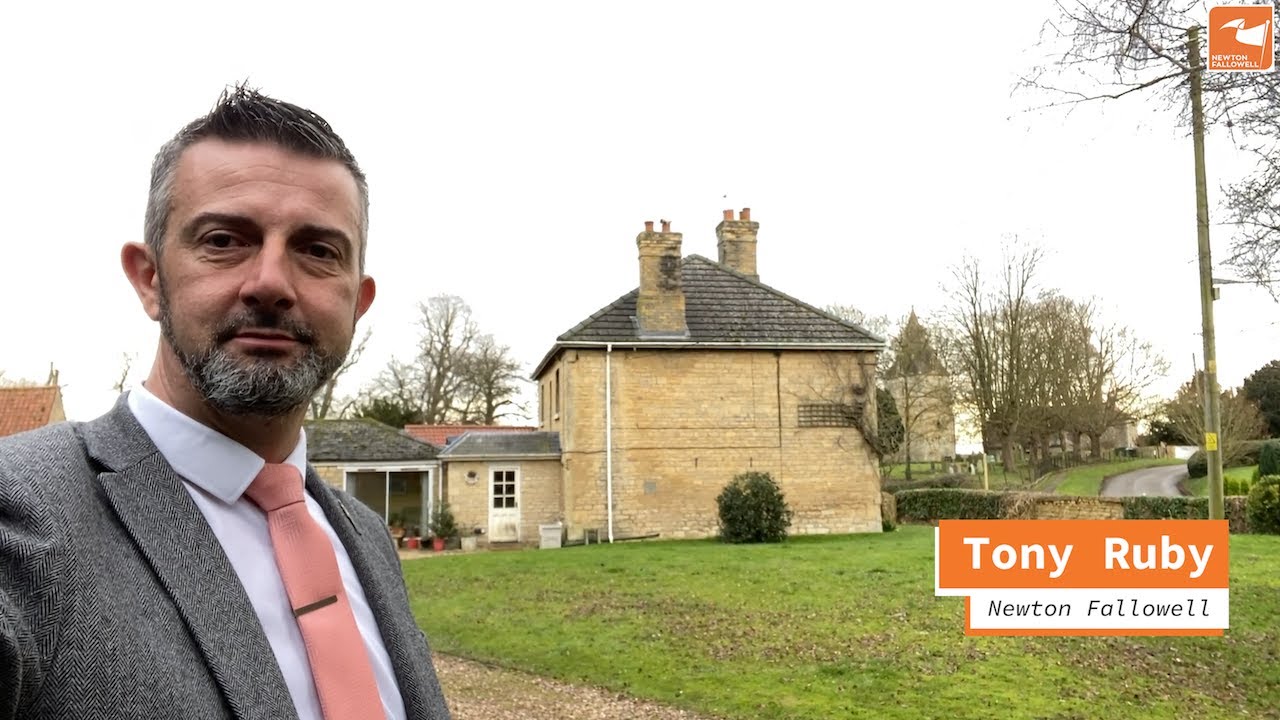 A video tour with commentary of Home Farm in Burton Coggles