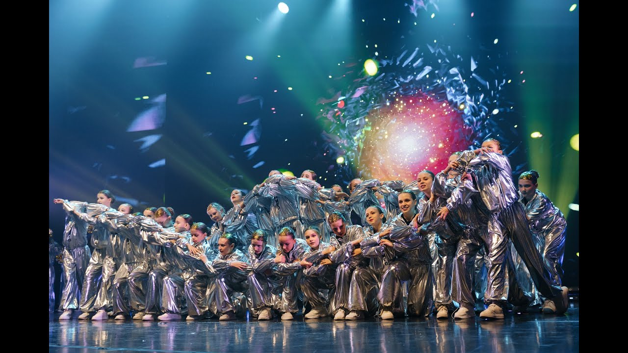 ТРАВА У ДОМА