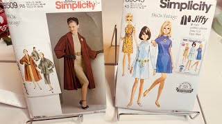Did I Find The BEST Vintage Dress Pattern at Joanns?