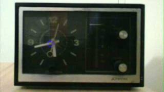 JCPenney Model 850-1447 AM Transistor Clock Radio From Mid-1970's, Playing Early 1960's Song.
