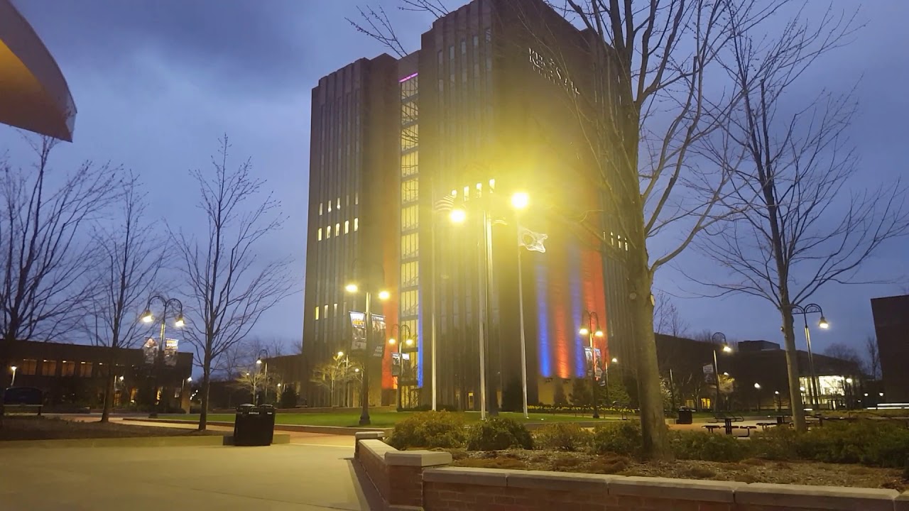 Kent state library bells at 8:00 - YouTube