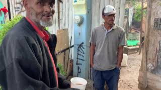 Vende Frijoles, Su Techo Está Dañado Y Su Hijo Discapacitado