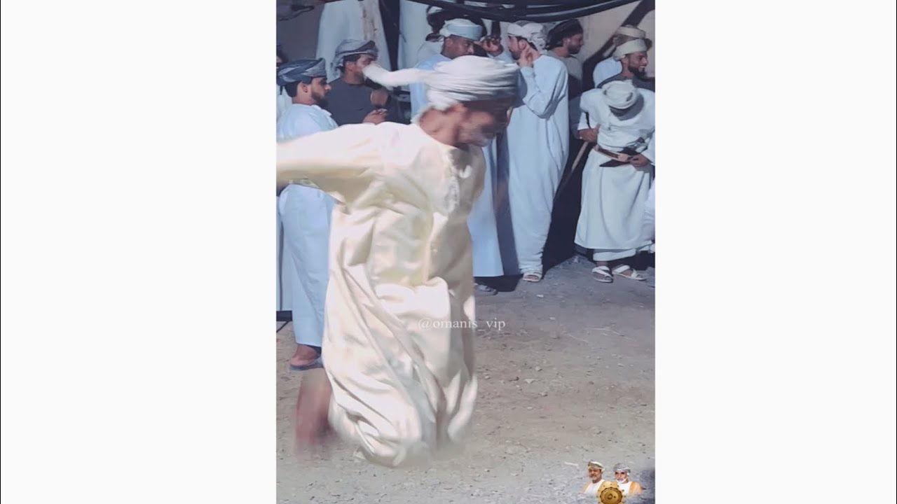 بأهازيج شعبية وفنون تقليدية متوارثة ابناء قرية مقل بولاية وادي بني خالد يحتفلون ب عيد الأضحى السعيد