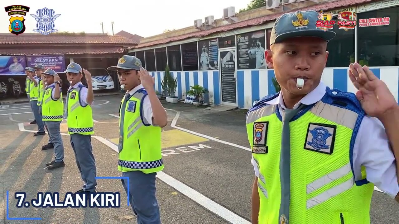 12 GERAKAN LALU LINTAS SMA BHAYANGKARI POLRES LABUHANBATU