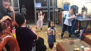 Khánh Mon- 3 Tuổi- Hát Abc Song