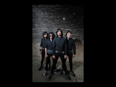 Hujan \u0026 Raihan Selamat Aidilfitri Ayahanda Dan Bonda